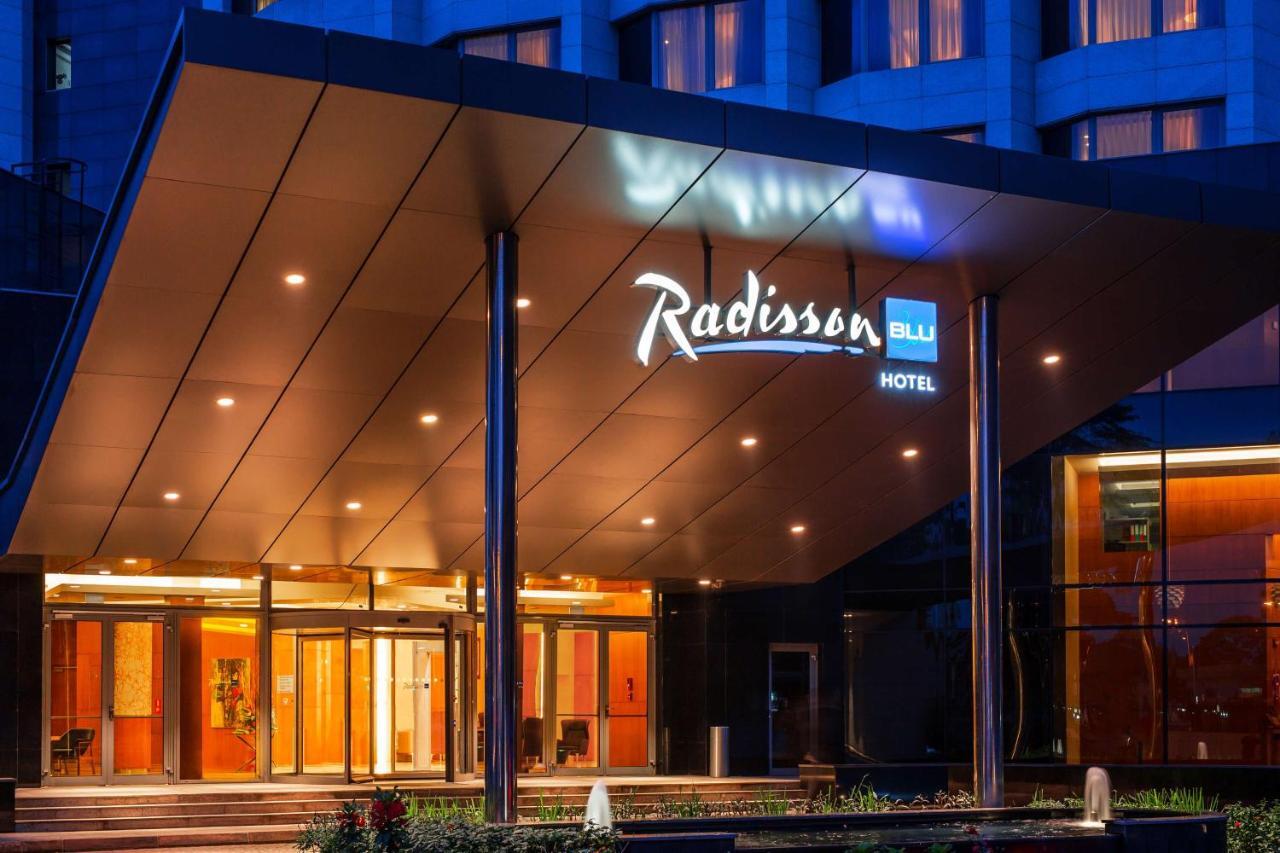 Radisson Blu M'Bamou Palace Hotel, Браззавіль Екстер'єр фото